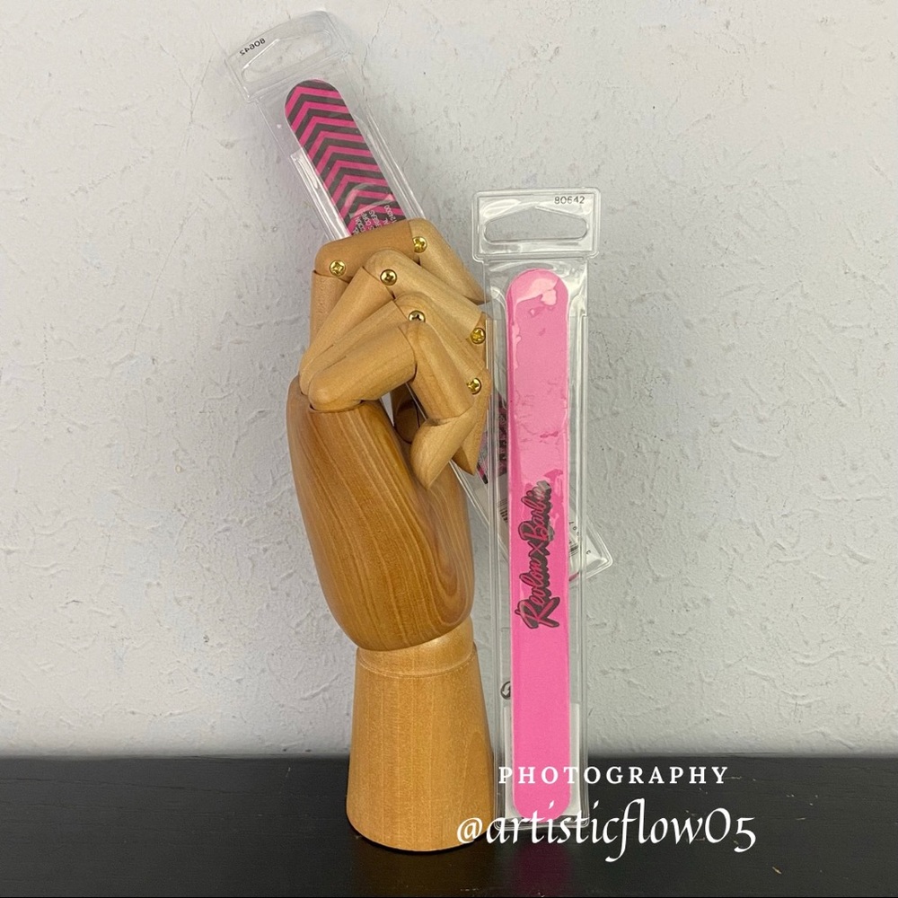 NEW! Limited Edt. Revlon x Barbie™ Nail File